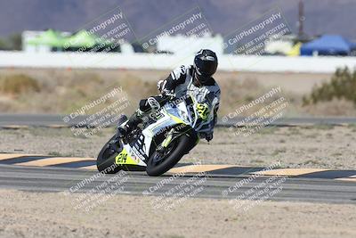 media/Oct-05-2025-CVMA (Sun) [[beeef4f201]]/Race 5-Amateur Supersport Open (Holeshot)/